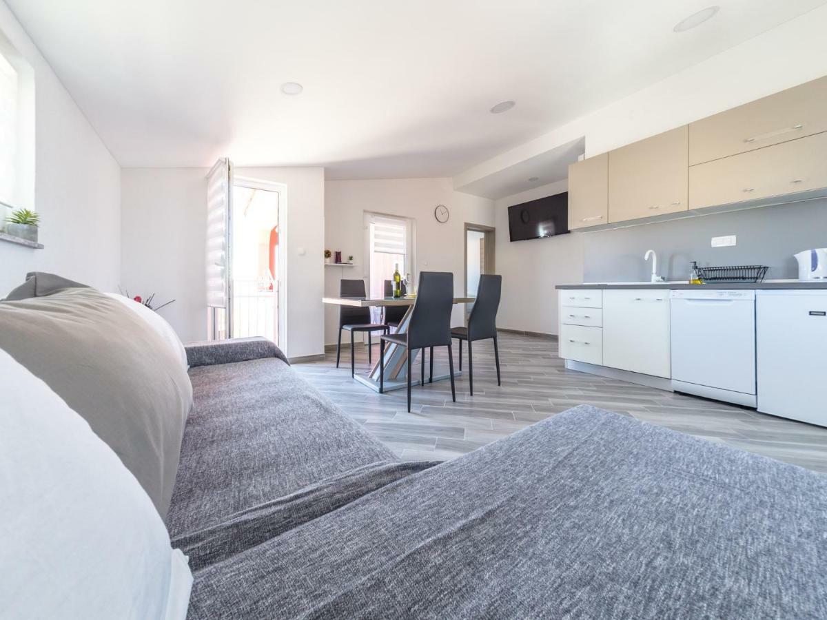 Apartment ˝Soleil˝ Vir Ngoại thất bức ảnh